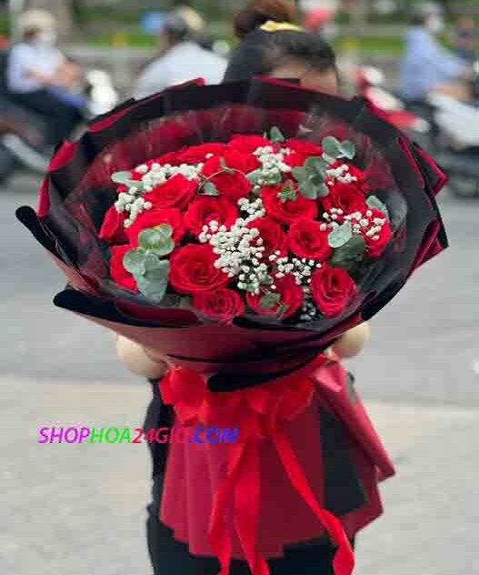 Lặng Thầm Yêu Em