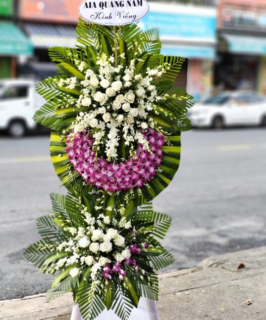 VÒNG HOA CHIA XA MÃI