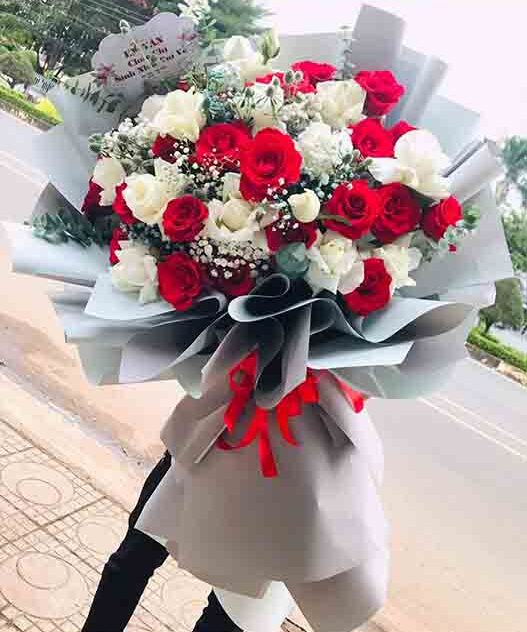 Bó Hoa Thầm Yêu
