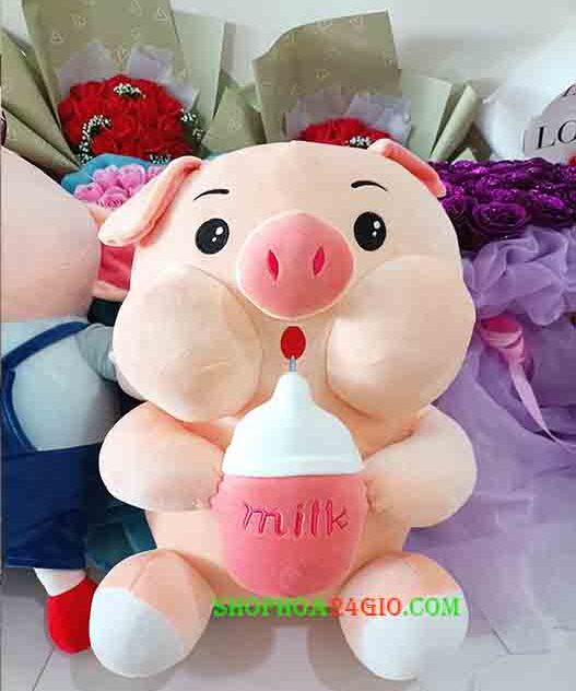 Bé Heo Dễ Thương