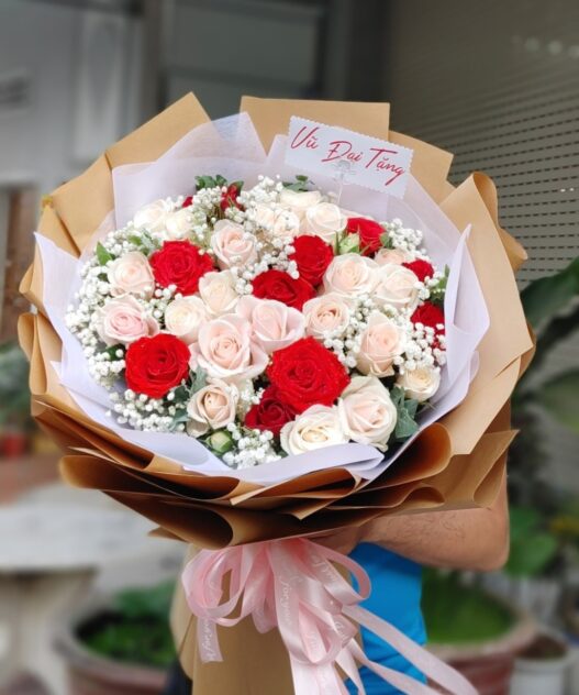 Bó Hoa Tỏ Tình