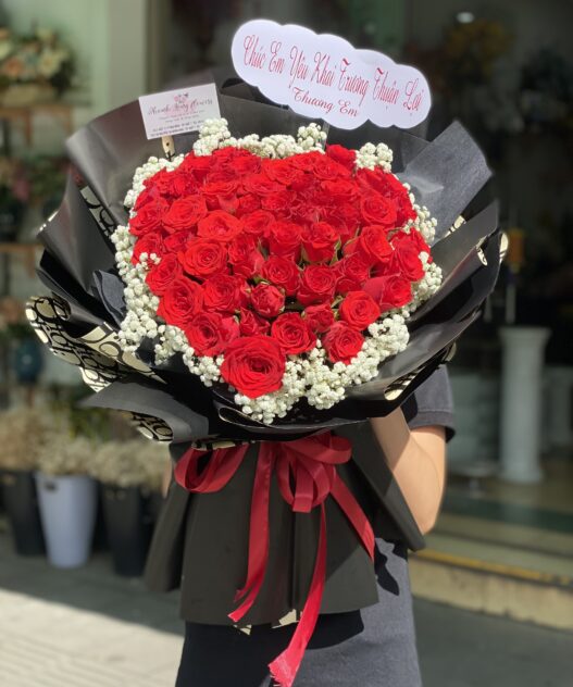 Bó Hồng Trái Tím