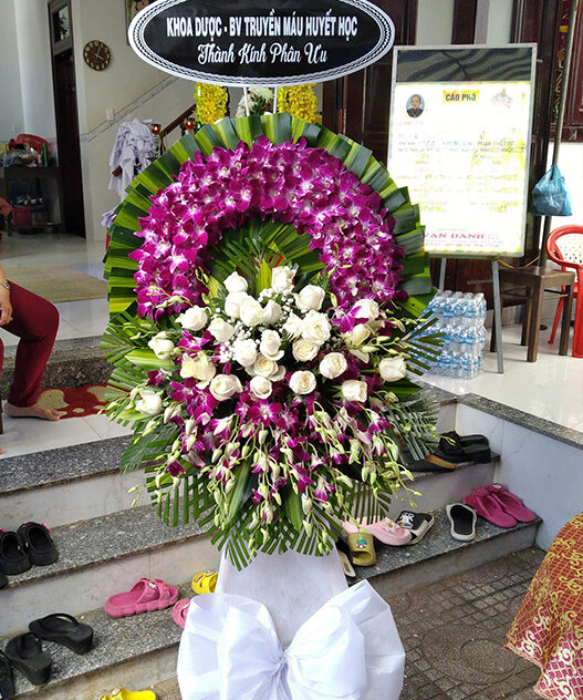 Lẵng Hoa Chia Buồn Đẹp