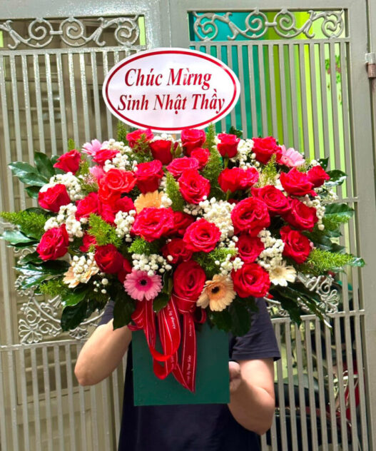 Sắc Hoa Chúc Mừng