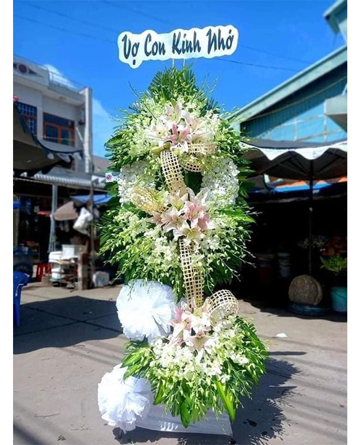 Vòng Hoa Chia Buồn Huyện Ngọc Lặc