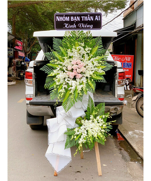 Lẵng Hoa Chia Buồn Giá Rẻ