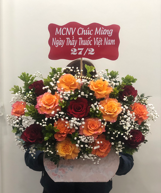 Giỏ Hoa Chúc Mừng Ngày Thầy Thuốc