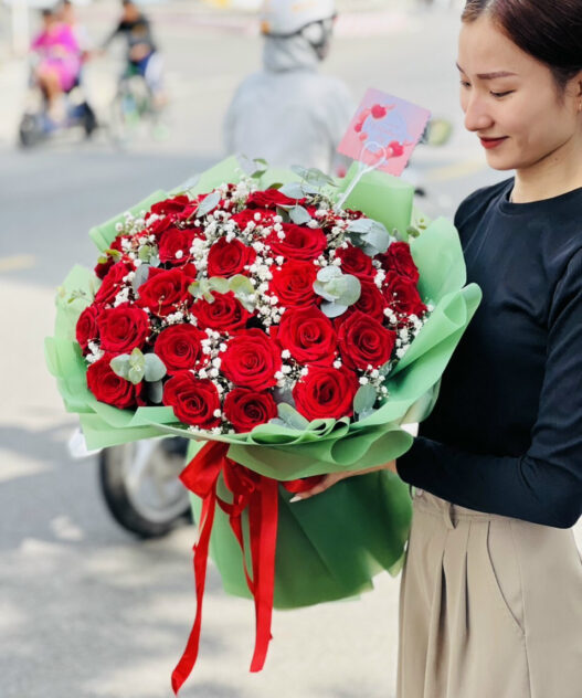 Đóa Hoa Tình Thắm